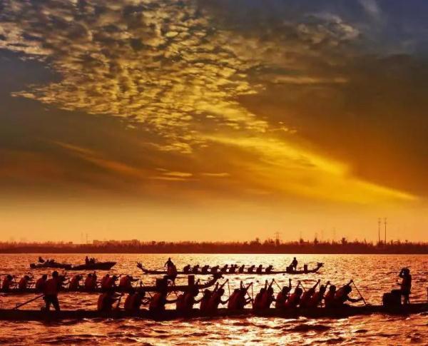 叩问初心、致敬历史！“红船颂 南湖情”镜寻百年路全国摄影展在南湖畔开幕！