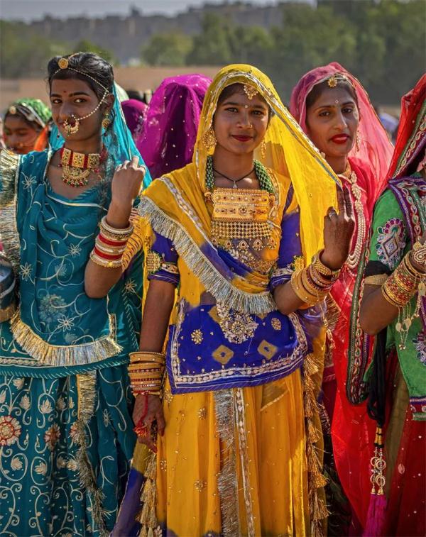 作品欣赏 | 印度加尔各答摄影俱乐部主席苏布拉塔·白塞克——《表情合集》